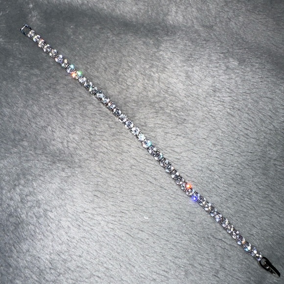 Tennis Bracelet - Picture 2 of 5